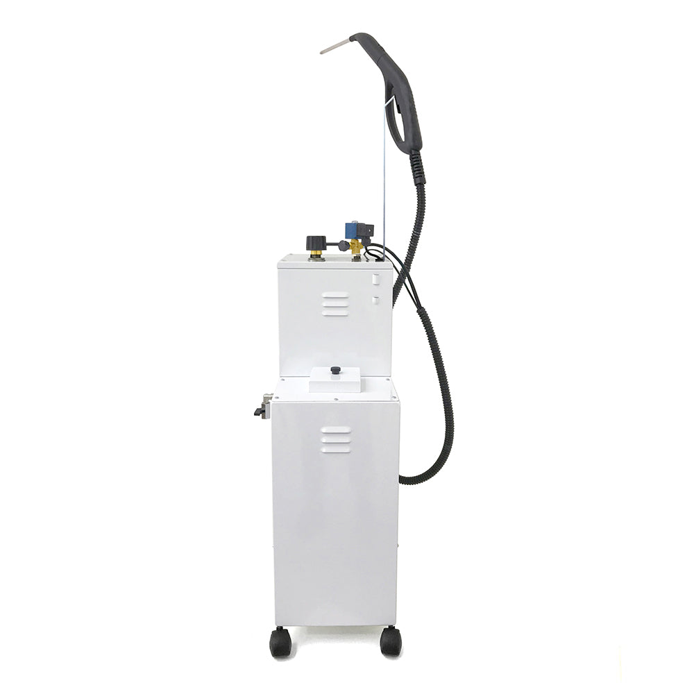 EOLO Pulitore GVK5P TOPRA Vapore Multiuso Professionale Pulizia Igienizzazione Sanificazione Pavimenti Tappezzeria Sistema di Pulizia Vaporetto Disinfettare Materassi Kit Pulizia Interni Auto Anticalcare Made in Italy Garanzia 5 Anni Efficienza A++