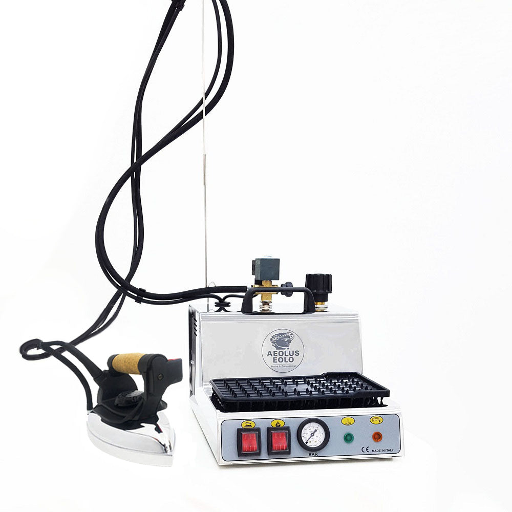 Sistema stirante professionale GVK15 con Caldaia in Acciaio inox AISI 304 e Resistenza esterna anticalcare (2,8 L) Classe energetica A++ Made in Italy Garanzia 5 anni
