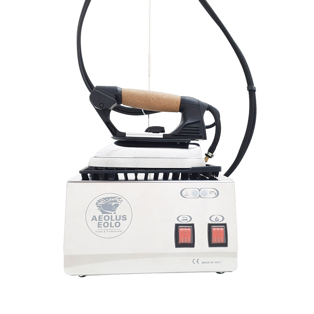 Sistema stirante professionale GVK10 RA con Caldaia in Acciaio inox AISI 304 Ricarica automatica e Resistenza esterna anticalcare Classe energetica A++ Made in Italy Garanzia 5 anni