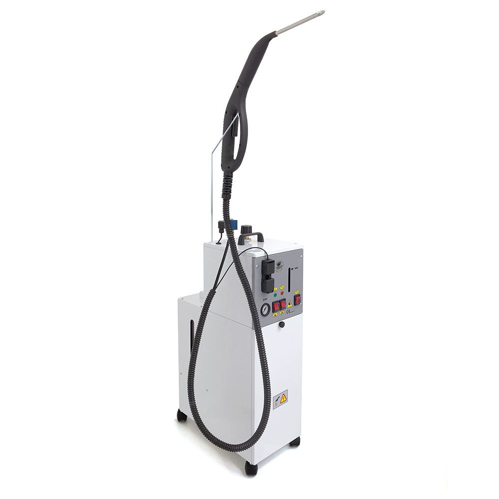 EOLO Pulitore GVK5P TOPRA Vapore Multiuso Professionale Pulizia Igienizzazione Sanificazione Pavimenti Tappezzeria Sistema di Pulizia Vaporetto Disinfettare Materassi Kit Pulizia Interni Auto Anticalcare Made in Italy Garanzia 5 Anni Efficienza A++