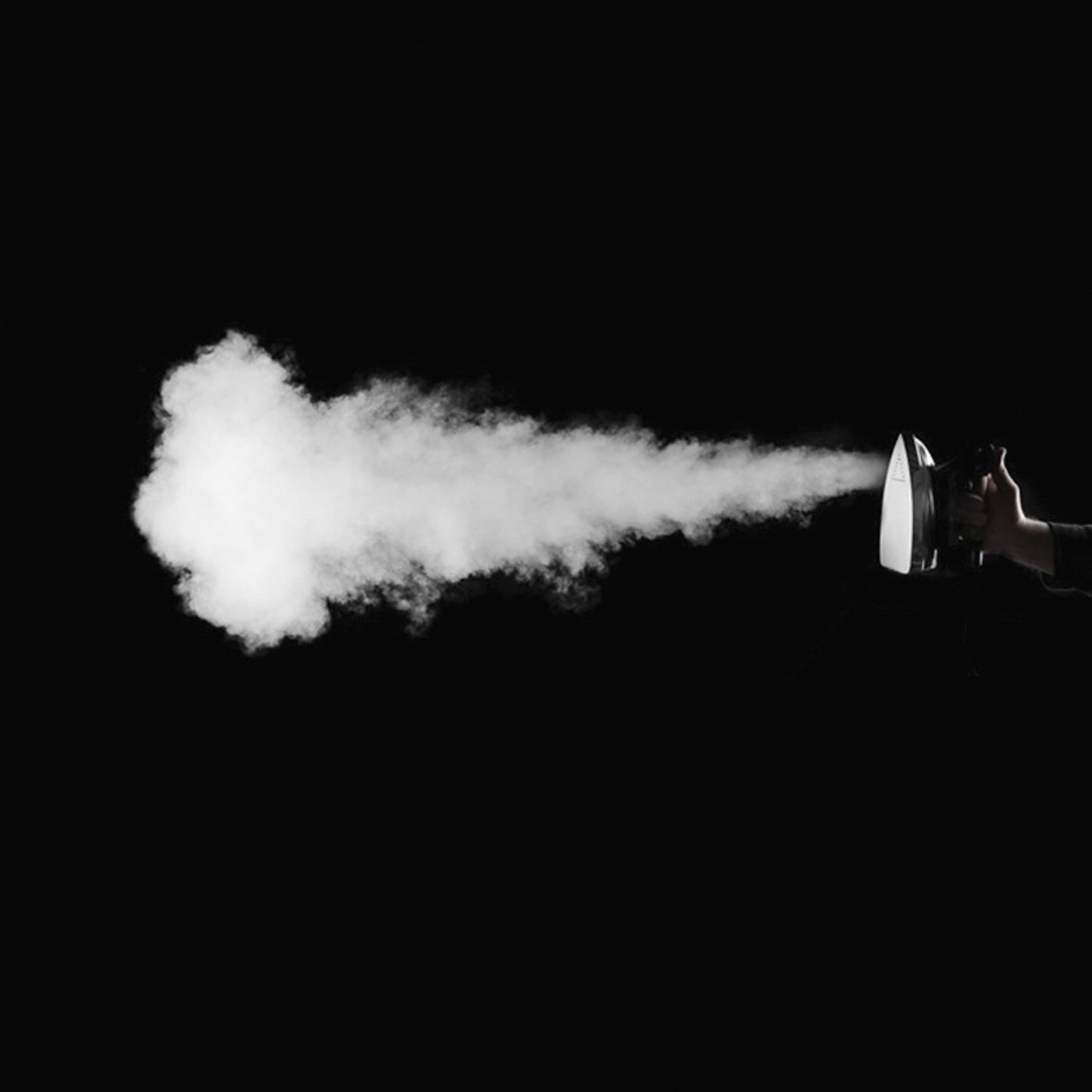 EOLO Tavolo da Stiro TR12 Industriale Aspirante e Vaporizzante con Ferro e Caldaia Vapore Made in Italy Garanzia 5 Anni Efficienza A++