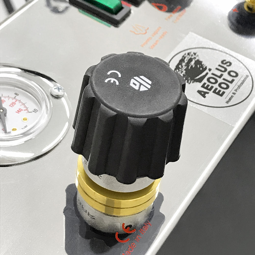 EOLO Pulitore LP02 SM Professionale Multiuso Pistola a Vapore Pulizia Disinfestazione Sanificazione Igienizzazione Superfici Laboratori Studi Medici Officine Orefici Potente Vaporetto Pulitrice Anticalcare Made in Italy Garanzia 5 Anni Efficienza A++