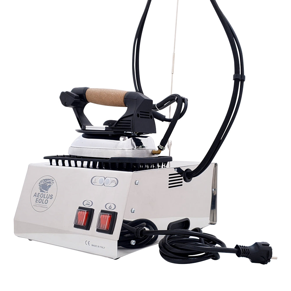 Sistema stirante professionale GVK10 RA con Caldaia in Acciaio inox AISI 304 Ricarica automatica e Resistenza esterna anticalcare Classe energetica A++ Made in Italy Garanzia 5 anni