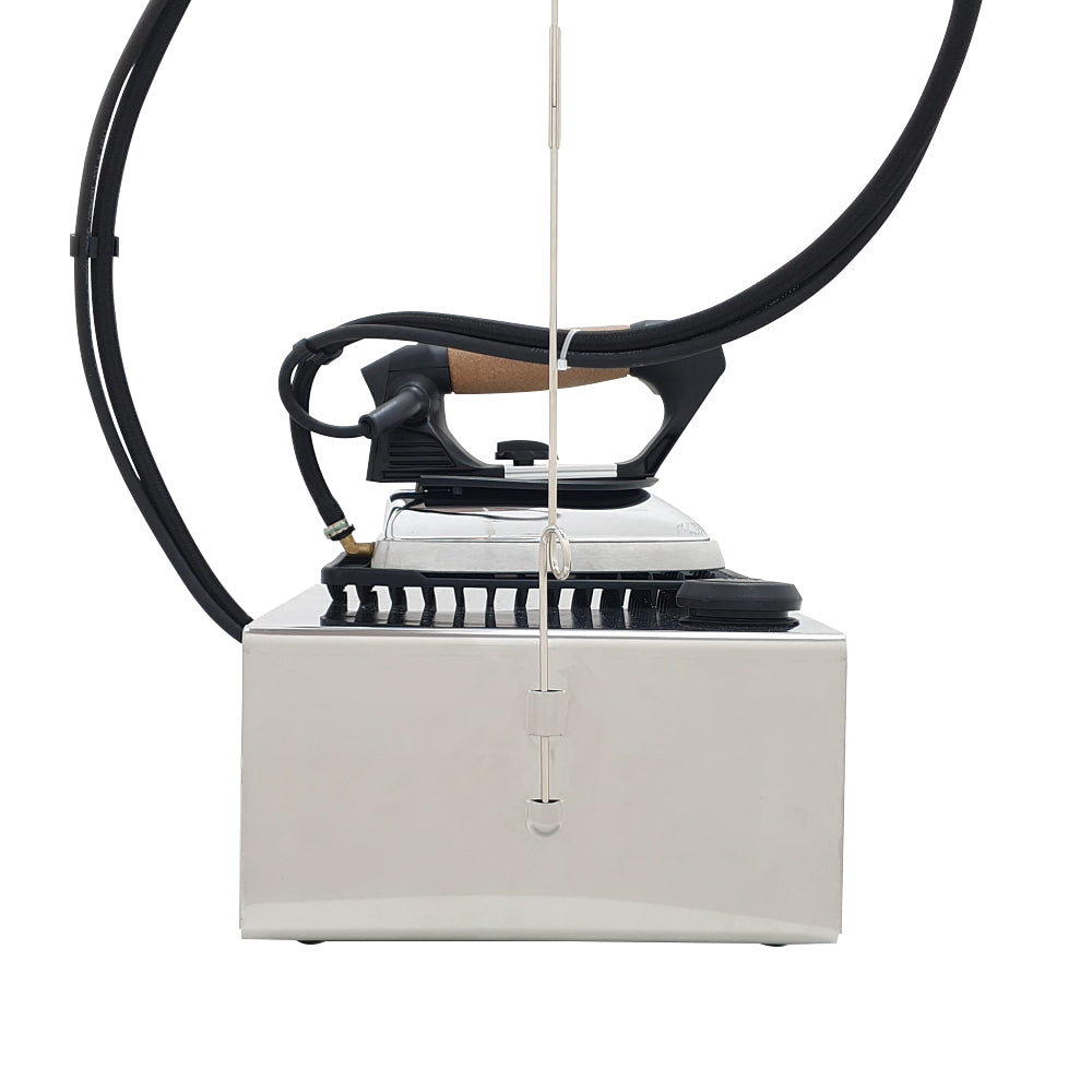 Sistema stirante professionale GVK10 RA con Caldaia in Acciaio inox AISI 304 Ricarica automatica e Resistenza esterna anticalcare Classe energetica A++ Made in Italy Garanzia 5 anni