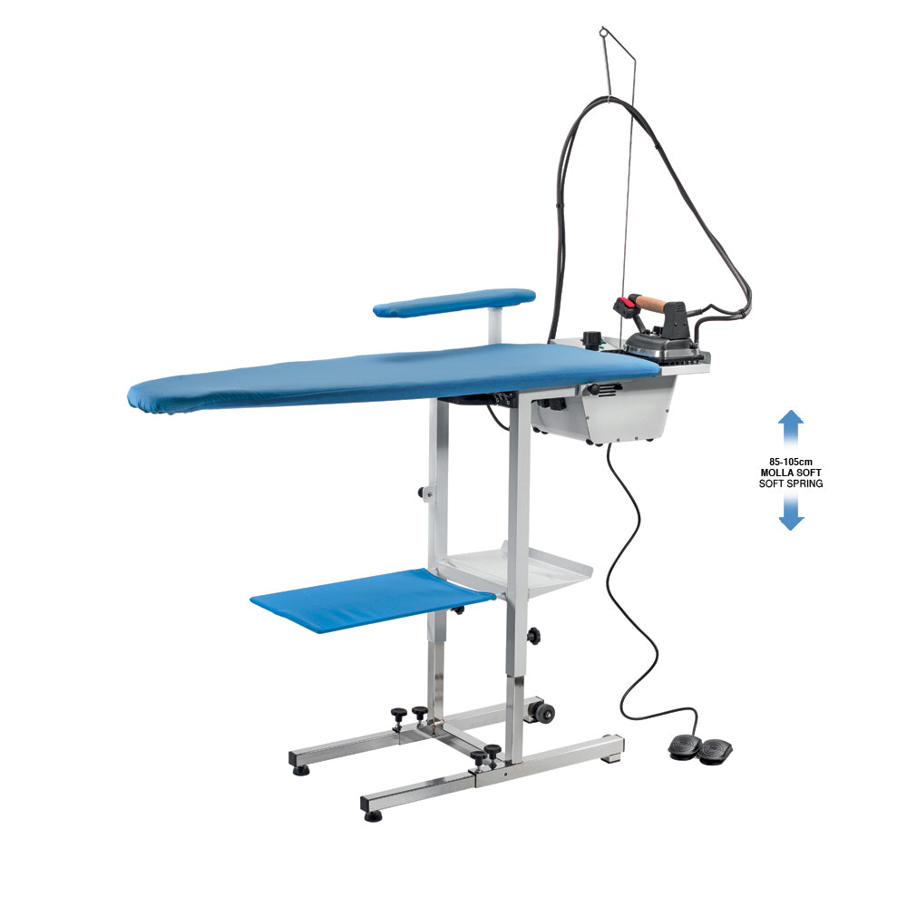 EOLO Tavolo da Stiro AT13 (121x44 cm) Professionale Piano Pieghevole Motore Aspirante e Soffiante con Piano Riscaldato Completo di Generatore Vapore con Caldaia a Risparmio Energetico e Elettroferro Made in Italy Garanzia 5 Anni Efficienza A++