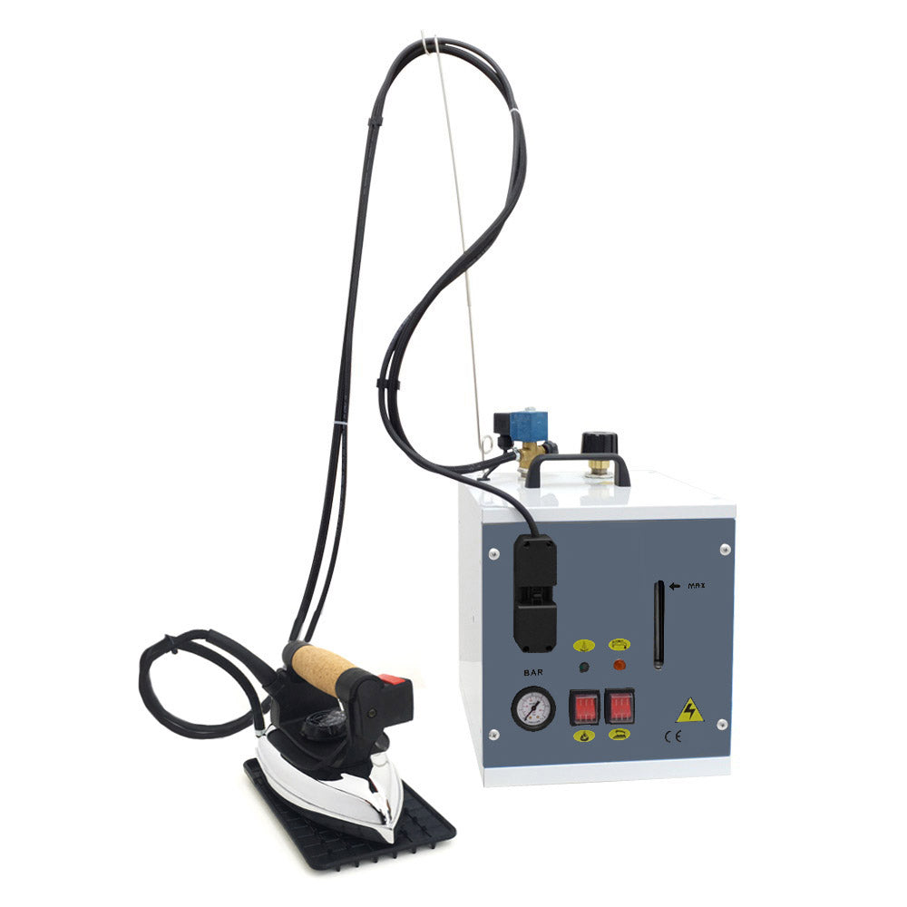 Sistema stirante professionale GVK17 con Caldaia in Acciaio inox AISI 304 e Resistenza esterna anticalcare (4,5 L) Classe energetica A++ Made in Italy Garanzia 5 anni