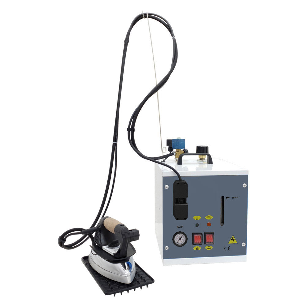 Sistema stirante professionale GVK11 con Caldaia in Acciaio inox AISI 304 e Resistenza esterna anticalcare (4,5 L) Classe energetica A++ Made in Italy Garanzia 5 anni