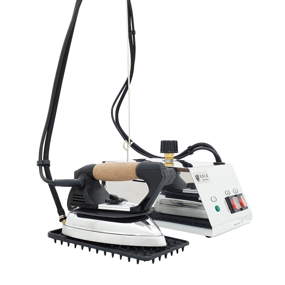 Sistema stirante professionale GVK1 con Caldaia in acciaio inox AISI 304 e Resistenza esterna anticalcare (1 L) Classe Energetica A++ Made in Italy Garanzia 5 anni