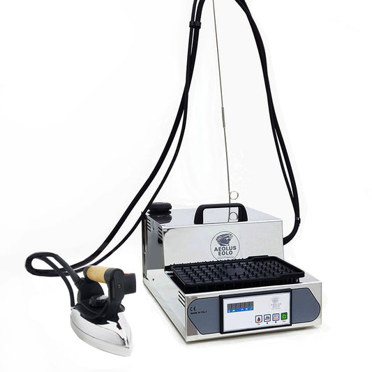 Sistema stirante professionale GVK18 RA con Caldaia in Acciaio inox AISI 304 Ricarica automatica Resistenza esterna anticalcare e Display elettronico Made in Italy Garanzia 5 anni