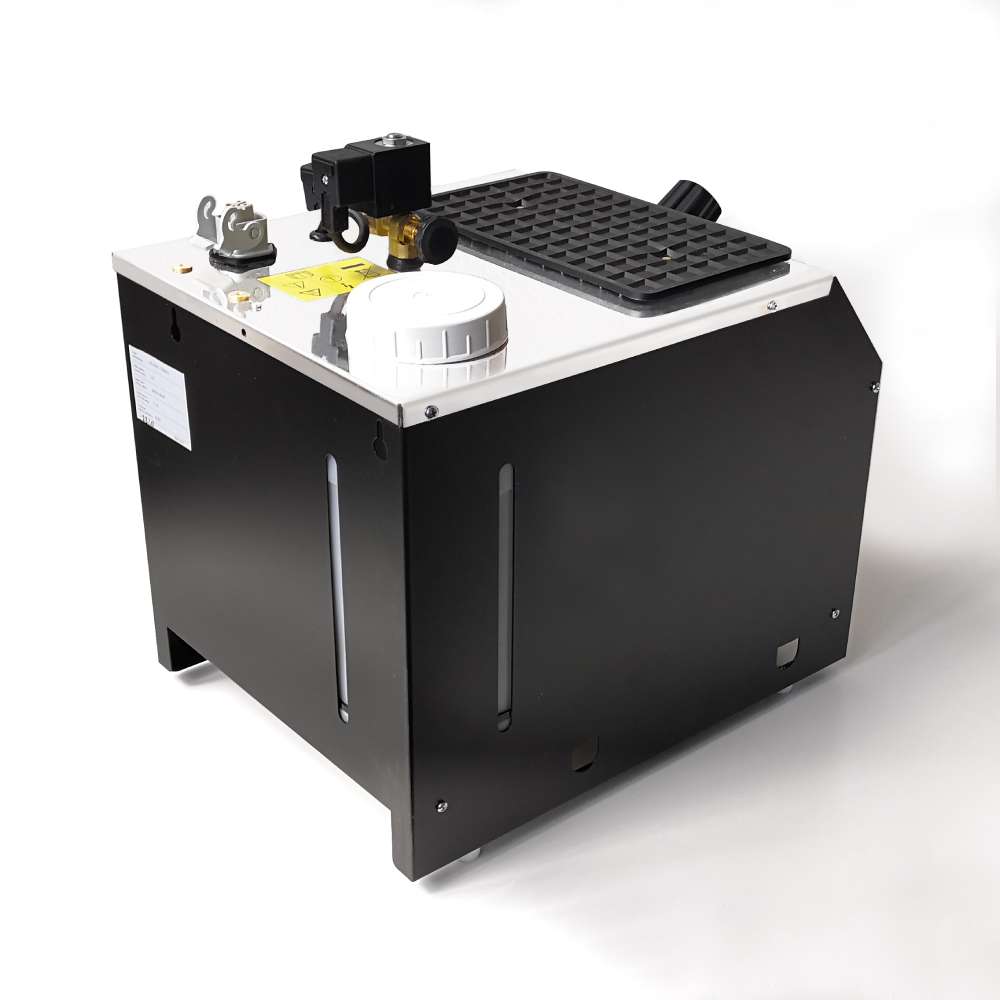 Sistema stirante professionale AV01 CF RA con Ricarica automatica Caldaia in rame a Risparmio energetico e Resistenza esterna anticalcare Classe energetica A++ Made in Italy Garanzia 5 anni